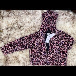 Authentic NWT UGG Women Mandy Leopard Fairy Tale Faux Fur Hoodie in size Medium